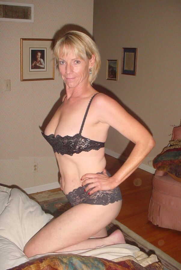 Free porn pics of Mature - Amazing Cock Hungry MILF 15 of 187 pics