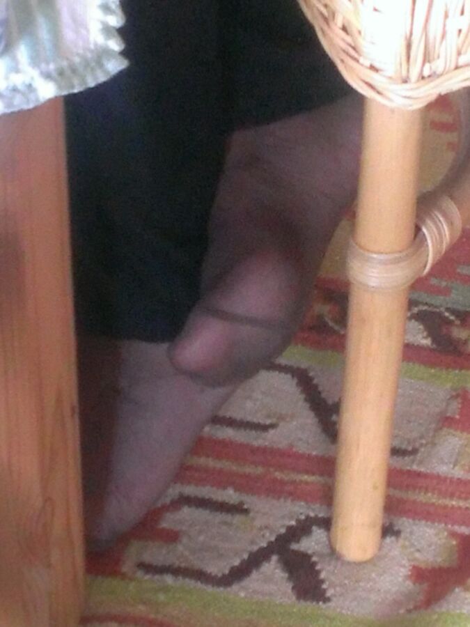 Free porn pics of feet of my aunt 6 of 9 pics