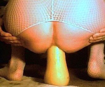 Free porn pics of Some big anal and some pissing 3 of 12 pics
