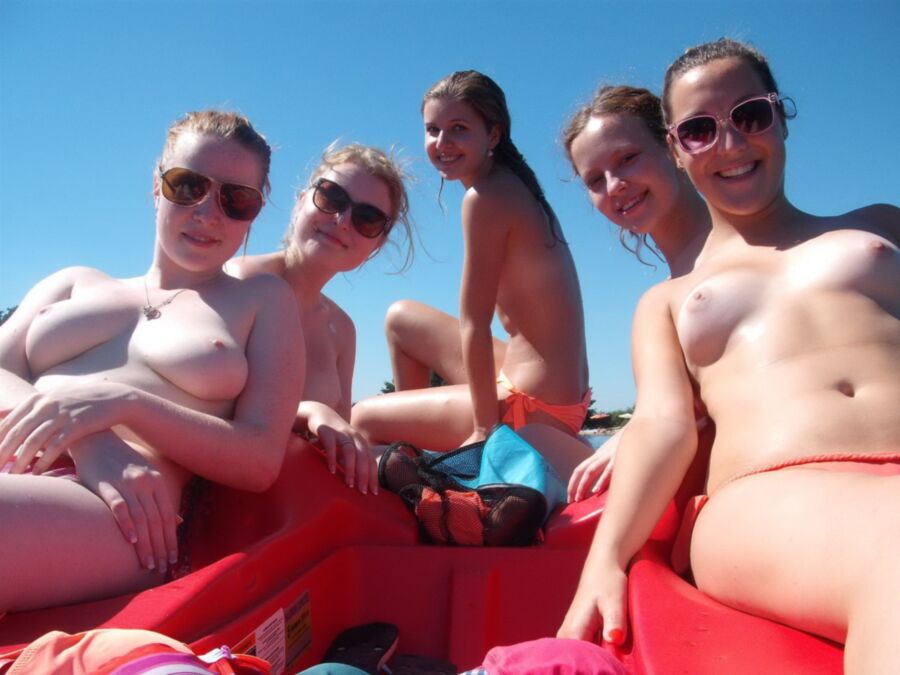 Free porn pics of Topless Bikinigirls 2 5 of 40 pics