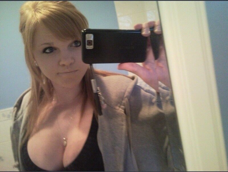 Free porn pics of Niece Jacki's Big Boob selfies 11 of 14 pics