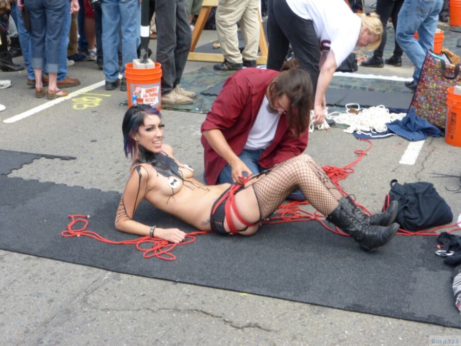 Free porn pics of Folsom Street Fair -1- 20 of 50 pics