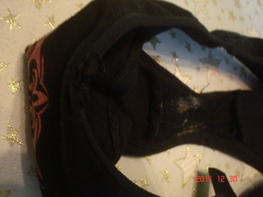 Free porn pics of Dirty black knickers my SD 14 of 27 pics