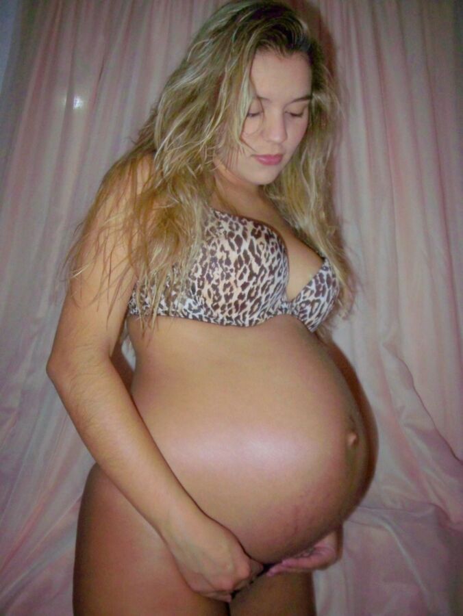 Free porn pics of Hot pregnant mothers to be 12 14 of 24 pics