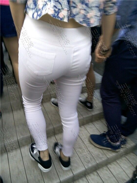 Free porn pics of 白色紧身裤（white tight trousers） 7 of 60 pics