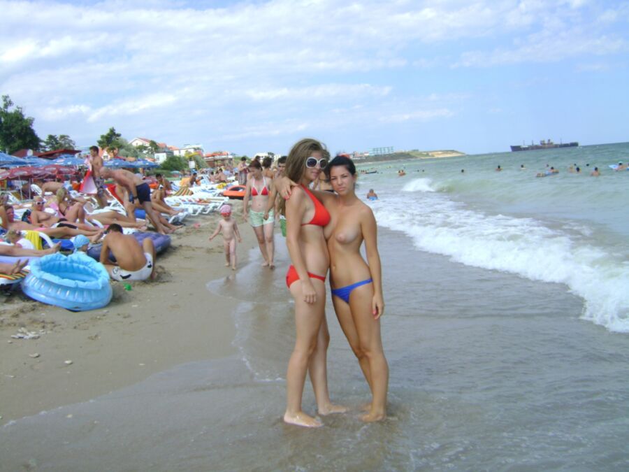 Free porn pics of beachgirls (34) 7 of 44 pics