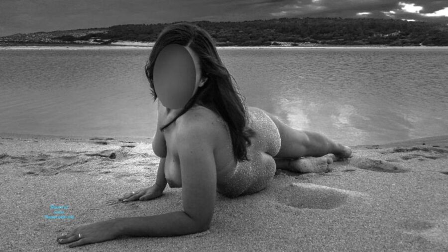 Free porn pics of beachgirls (36) 18 of 36 pics