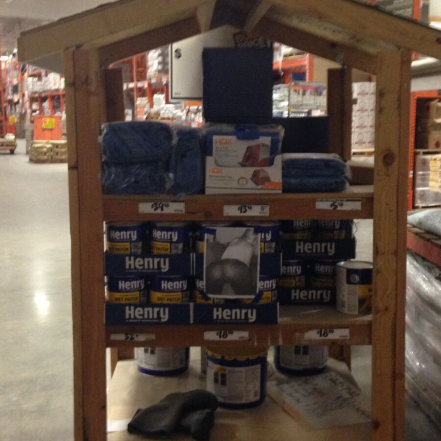 Free porn pics of EXposed Home Depot! 11 of 12 pics