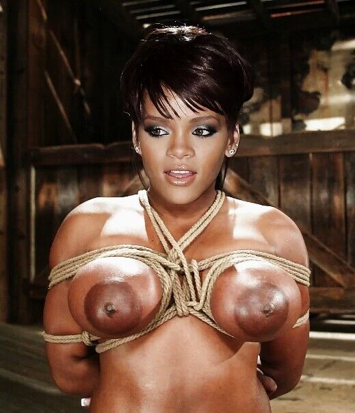 Free porn pics of Rihanna 19 of 20 pics