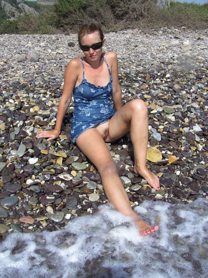 Free porn pics of beachgirls (40) 22 of 38 pics