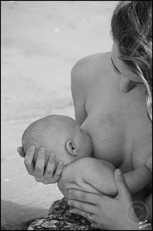Free porn pics of Breastfeeding 1 6 of 17 pics