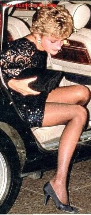 Free porn pics of Princess Diana in black nylons 16 of 25 pics