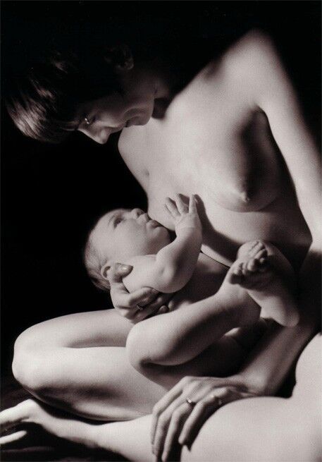 Free porn pics of Breastfeeding 1 14 of 17 pics