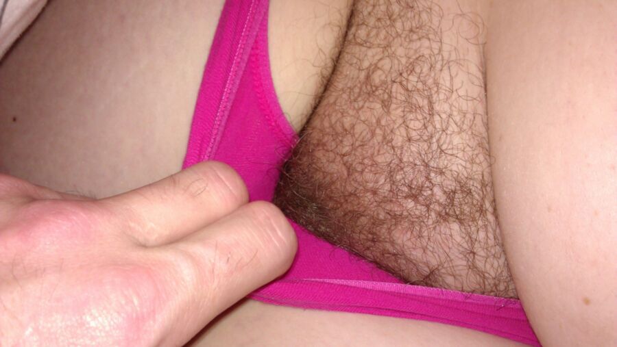 Free porn pics of Girlfriends hairy pussy 11 of 28 pics