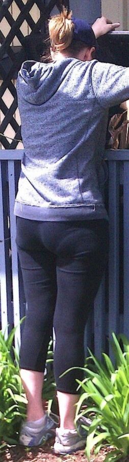 Free porn pics of Wife in her yoga pants in public 4 of 12 pics