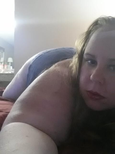 Free porn pics of Backpage girls with SERIOUS bbw thickness to offer 2 of 18 pics