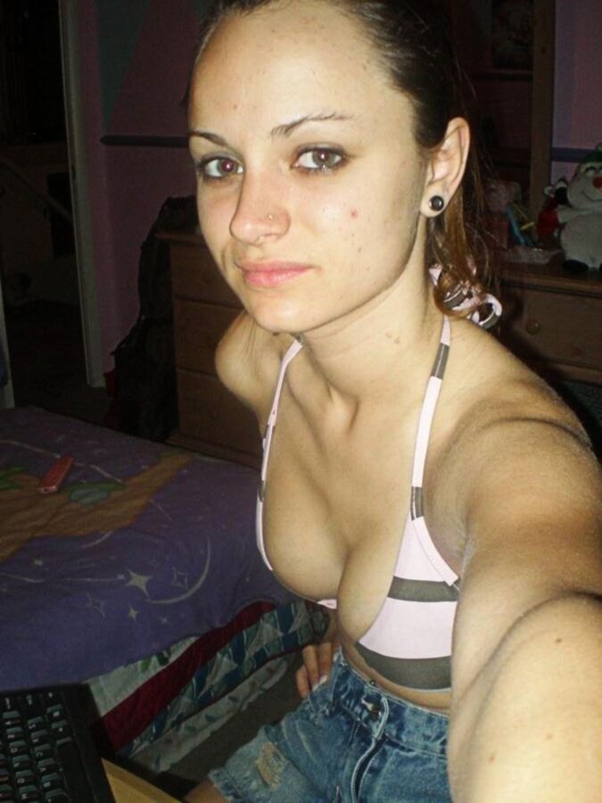 Free porn pics of Mystery girl. 19 of 26 pics