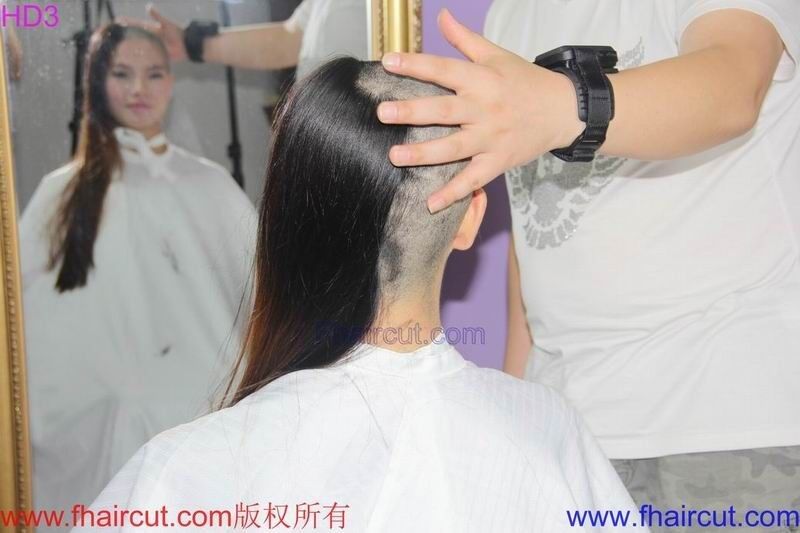 Free porn pics of Chinese girls get their heads shaved 21 of 54 pics