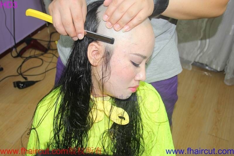 Free porn pics of Chinese girls get their heads shaved 11 of 54 pics