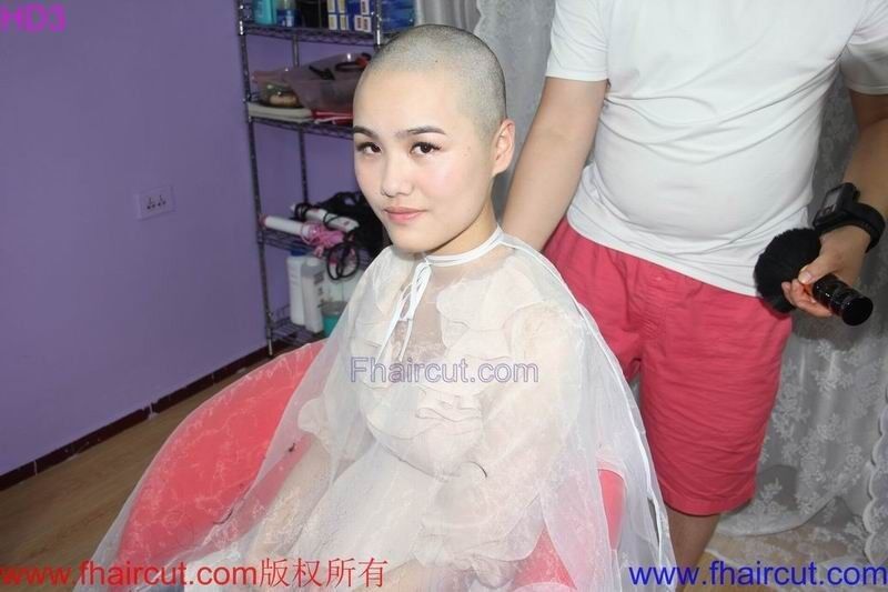 Free porn pics of Chinese girls get their heads shaved 24 of 54 pics