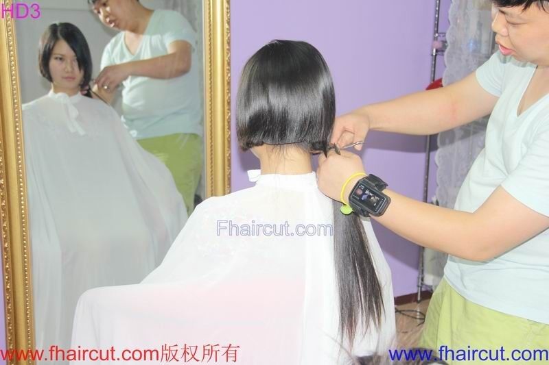 Free porn pics of Chinese girls get their heads shaved 3 of 54 pics