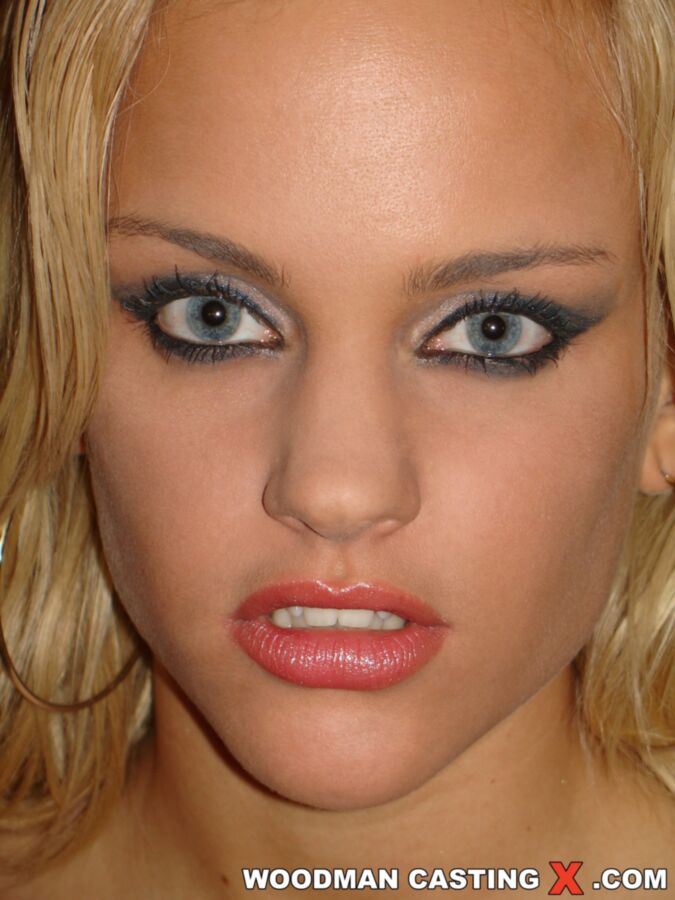 Free porn pics of Britney 5 of 15 pics