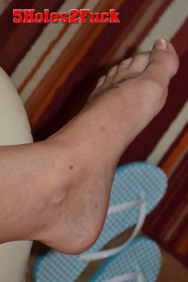 Free porn pics of Cover my feet with hot sticky cum... 9 of 12 pics