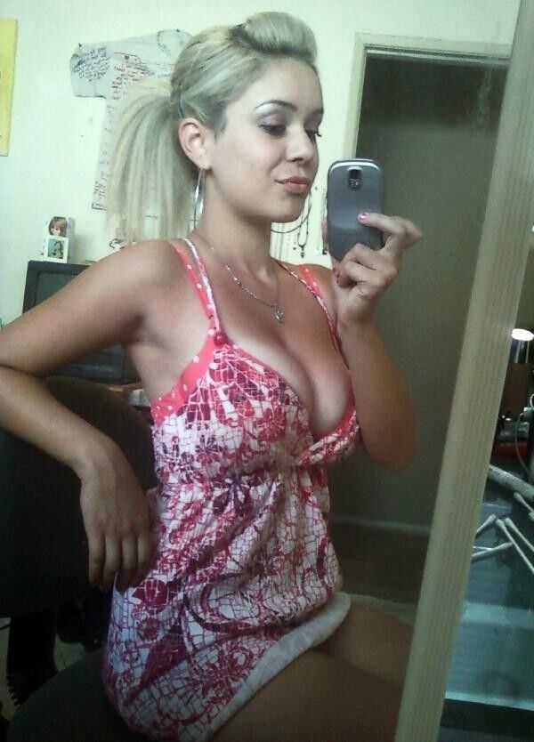 Free porn pics of selfies and dressed 1 of 85 pics