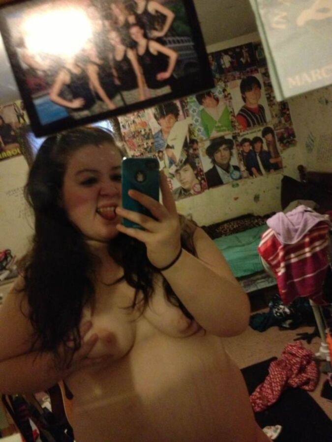 Free porn pics of Chubby Big Tits Girls Sexts 19 of 24 pics