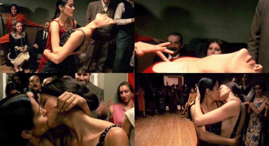 Free porn pics of Salma Hayek 2 of 2 pics