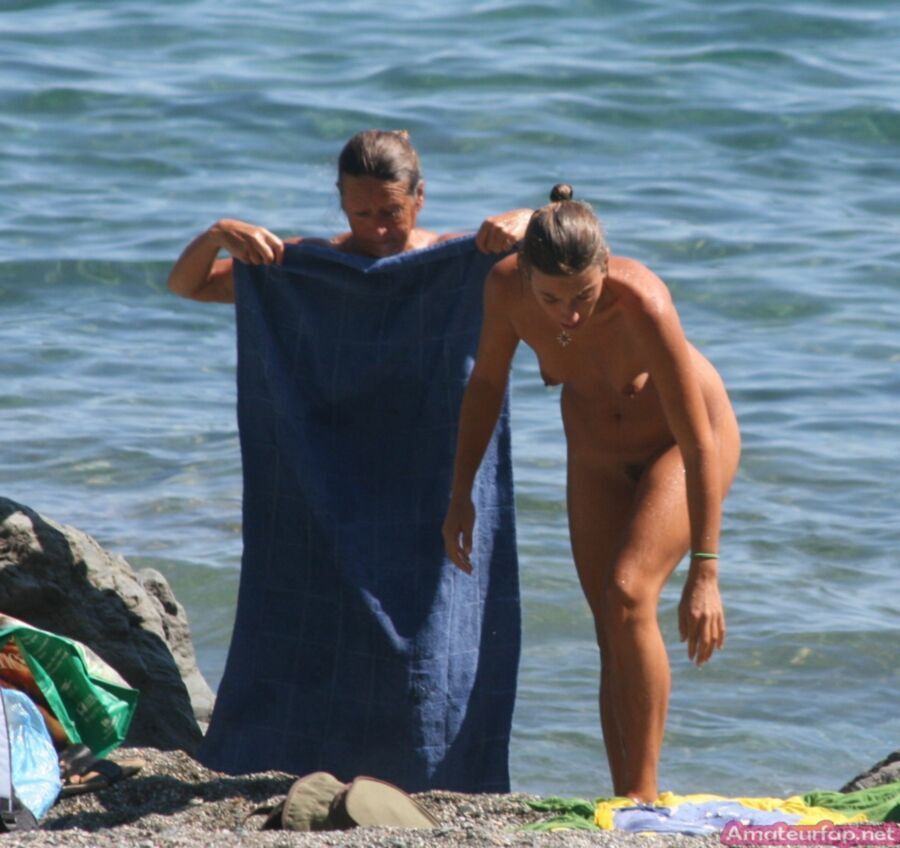 Free porn pics of Hot Nudist Beach 4 of 40 pics