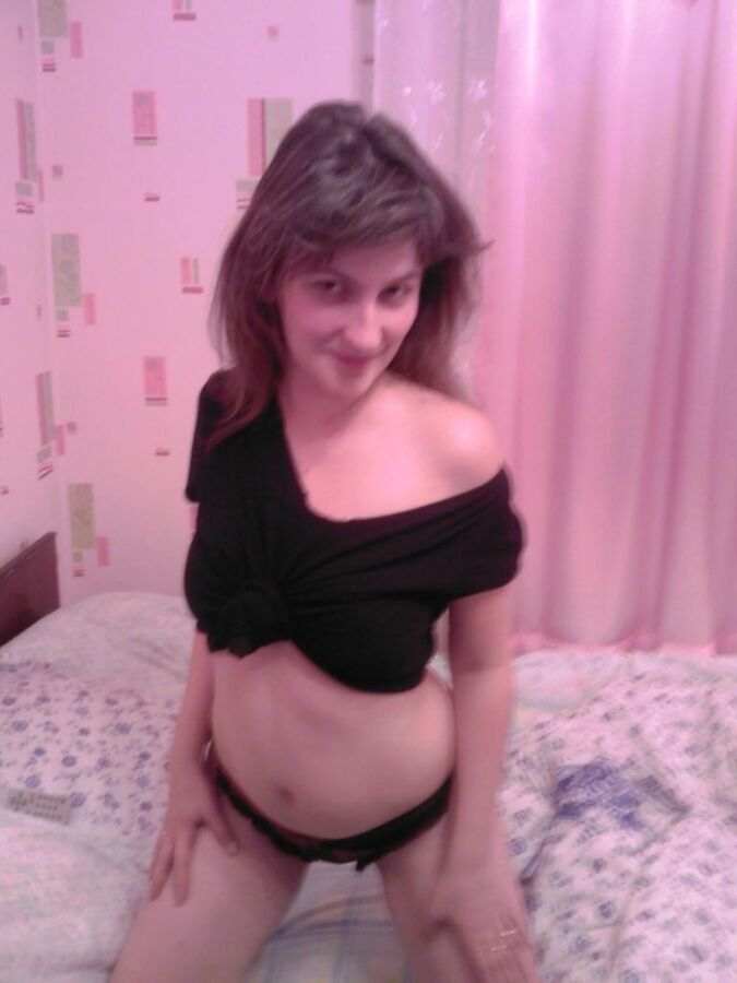 Free porn pics of Preggo housewife Olga 1 of 64 pics