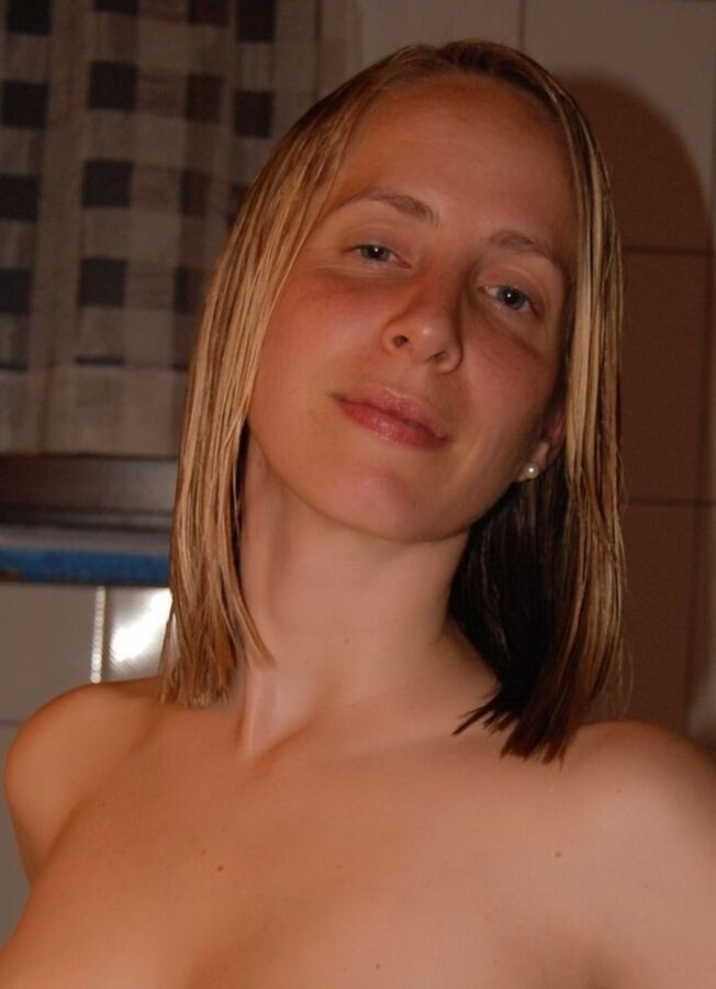 Free porn pics of Sexy Blonde Mom 18 of 79 pics