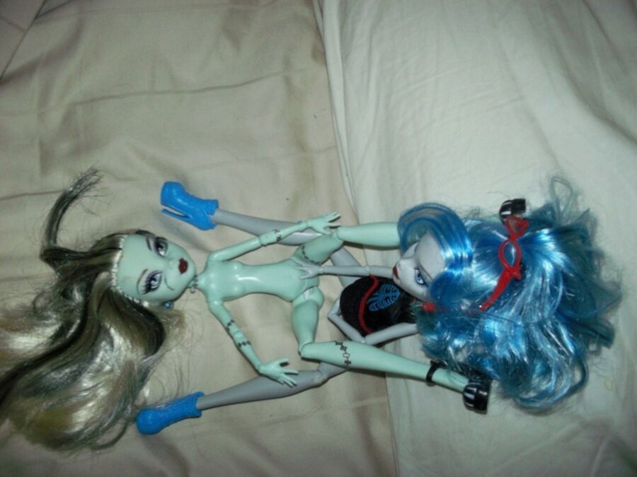 Free porn pics of Monster HIgh Due 7 of 66 pics
