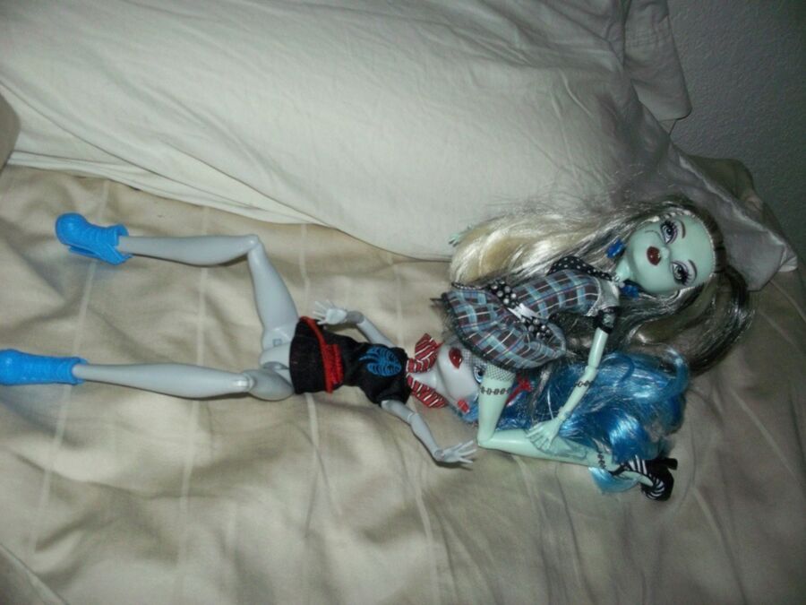 Free porn pics of Monster HIgh Due 4 of 66 pics
