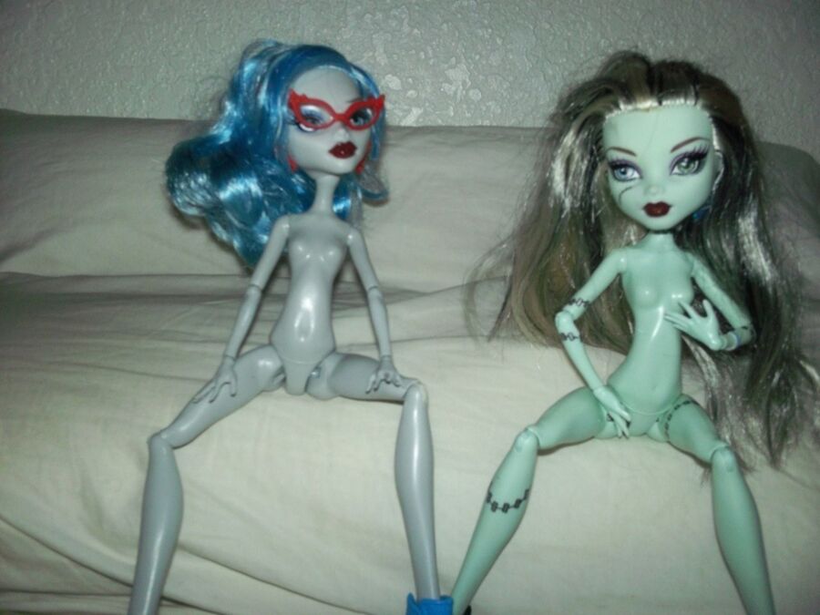 Free porn pics of Monster HIgh Due 15 of 66 pics