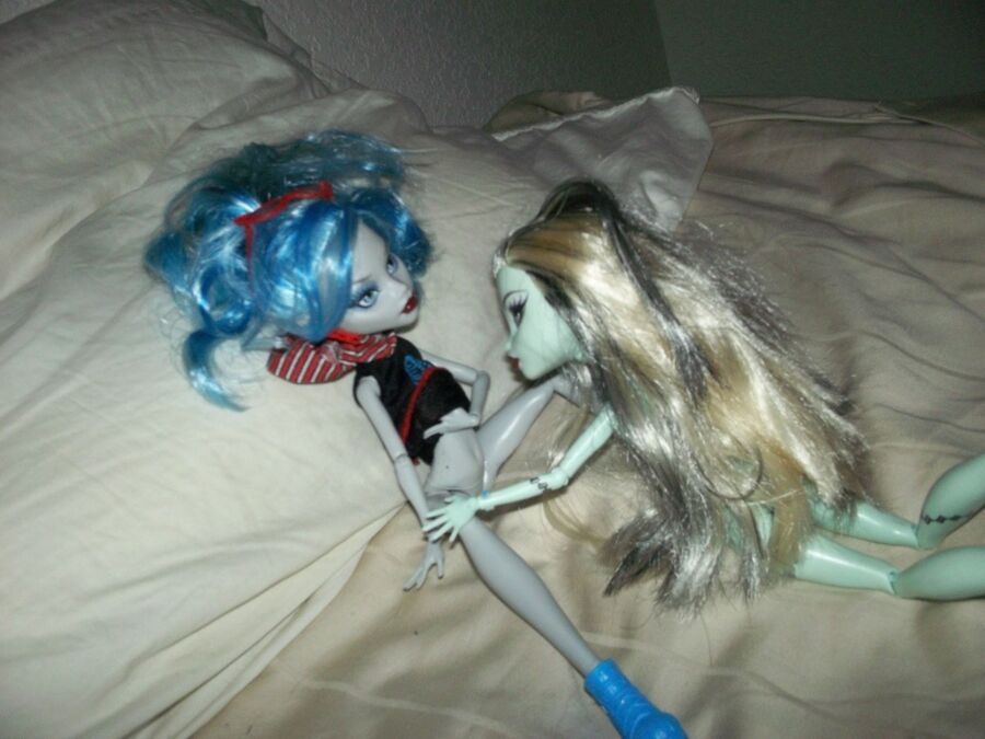 Free porn pics of Monster HIgh Due 6 of 66 pics
