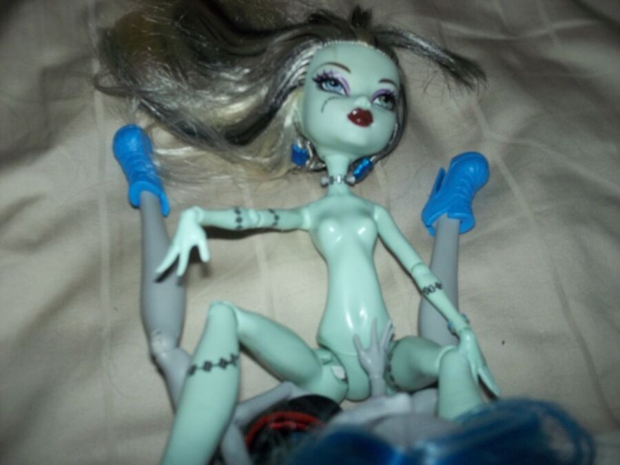 Free porn pics of Monster HIgh Due 9 of 66 pics