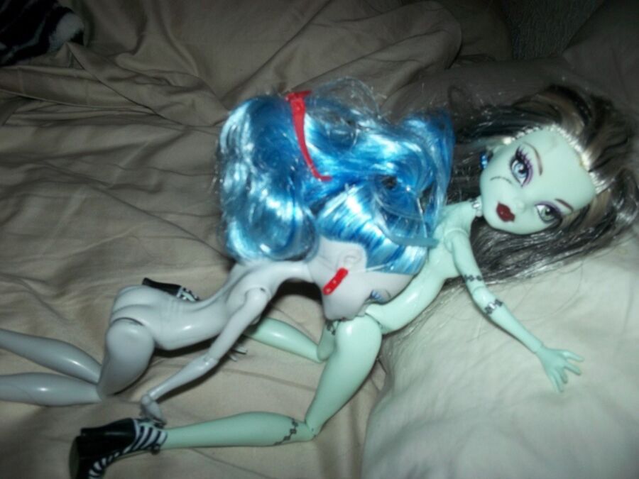 Free porn pics of Monster HIgh Due 13 of 66 pics