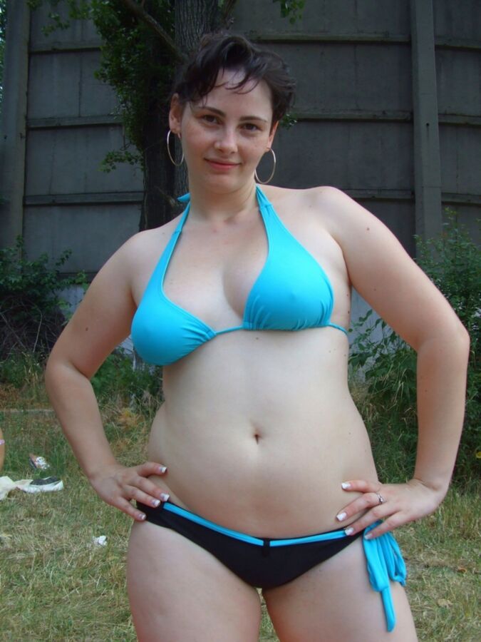 Free porn pics of Sexy Chubby Wife with Blue Bikini 11 of 24 pics