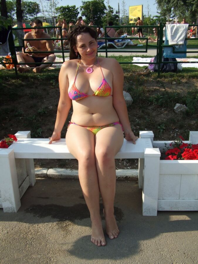 Free porn pics of Sexy Chubby Wife with Colorful Bikini 20 of 24 pics