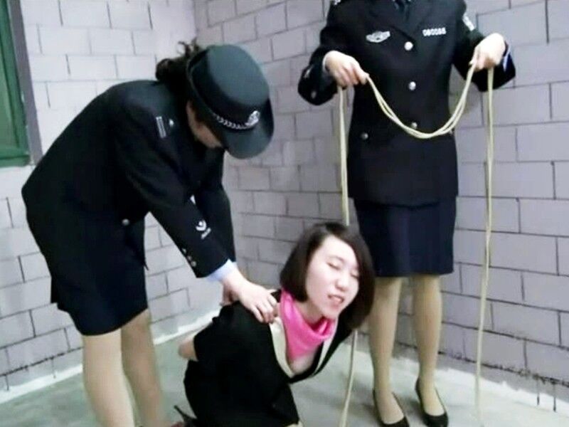 Free porn pics of Chinese police-style rope bondage 10 of 72 pics