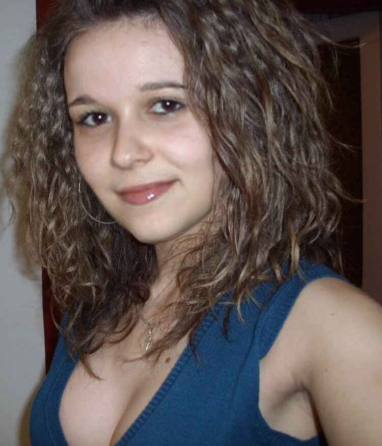 Free porn pics of Amazing brunette Ditta 9 of 53 pics