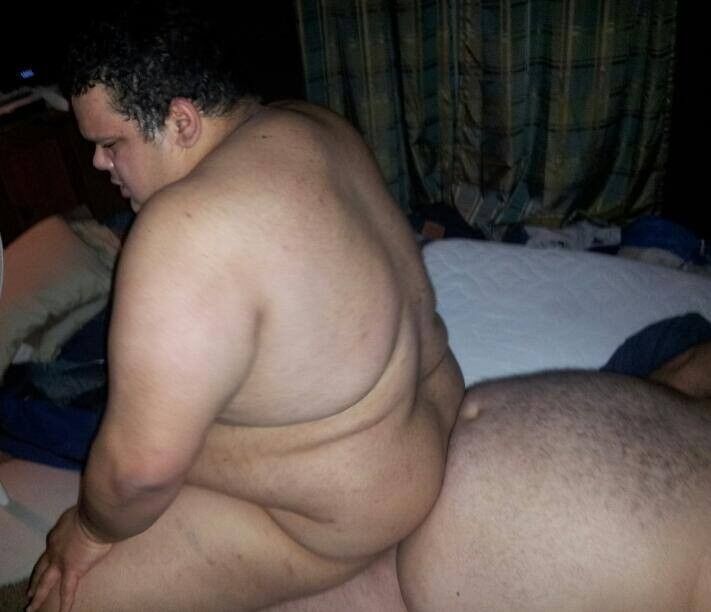 Free porn pics of fat gay orgy 3 of 7 pics