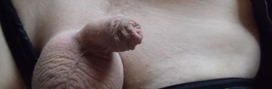 Free porn pics of my pathetic limp little dollie (: 2 of 3 pics