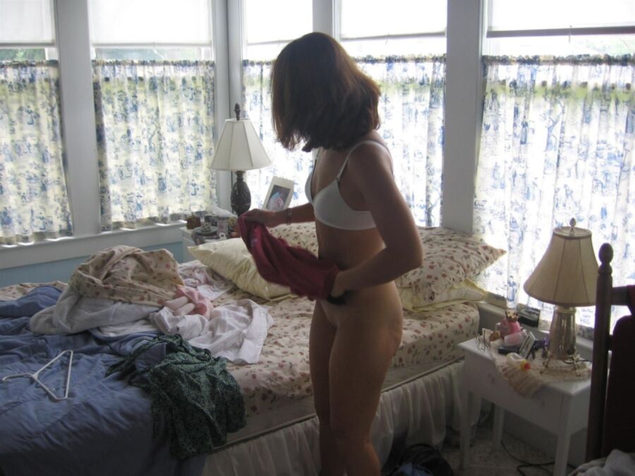 Free porn pics of Average Women caught changing clothes 1 of 152 pics