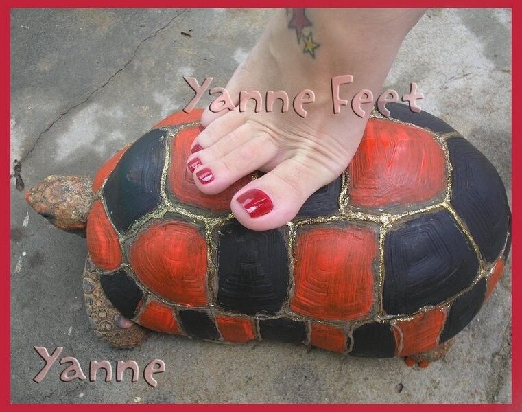 Free porn pics of Yanne - Latina Feet in Platform Heels 12 of 16 pics