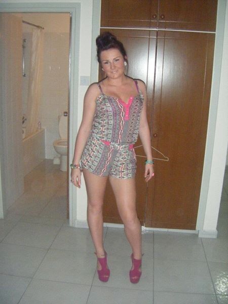 Free porn pics of dirty chav cunt on holiday  19 of 31 pics