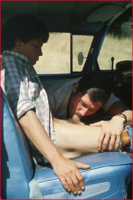 Free porn pics of Gay car and outdoor sex. 18 of 100 pics