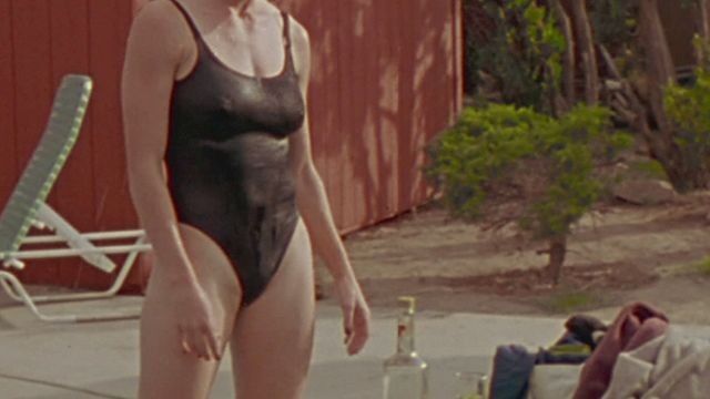 Free porn pics of Elizabeth Shue - The Tight One Piece Swimsuit 4 of 13 pic...